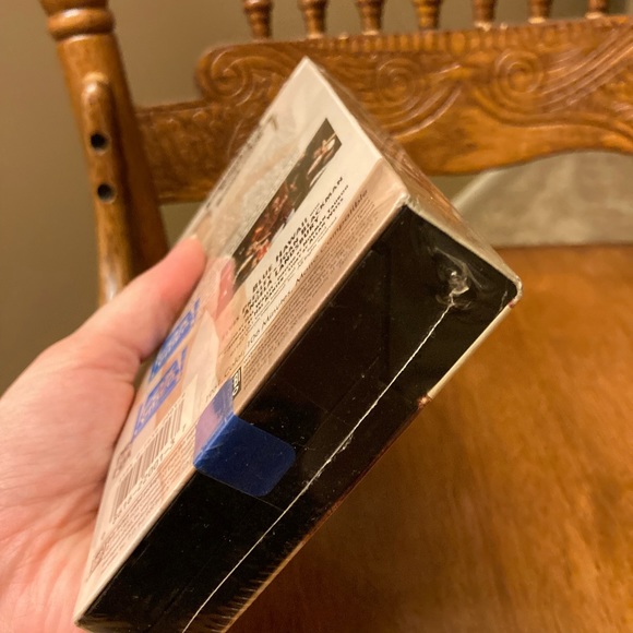 Blue Hawaii Starring Elvis Presley - Vintage Sealed VHS - Picture 4 of 5